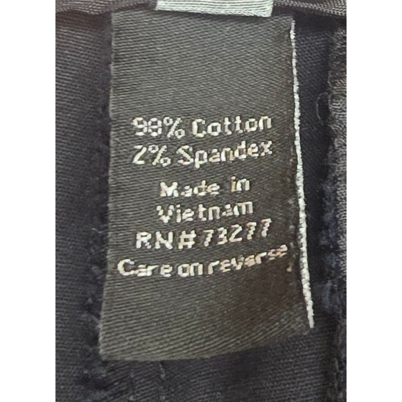 Apt. 9 Black Shorts with Cuffed Hem Size 8 - Picture 7 of 8